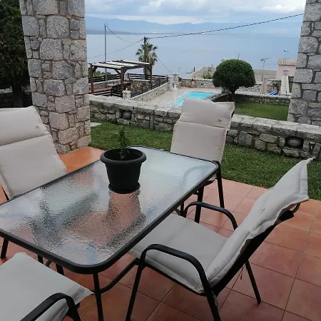 Malvazios Family With View Apartment