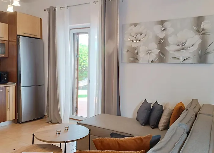 Malvazios #8 Apartamento Gytheio