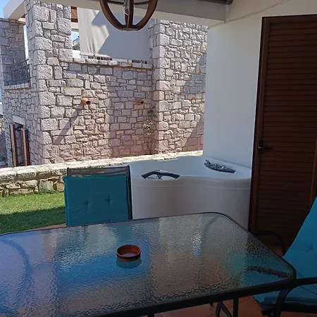 Apartmán Malvazios #8 *