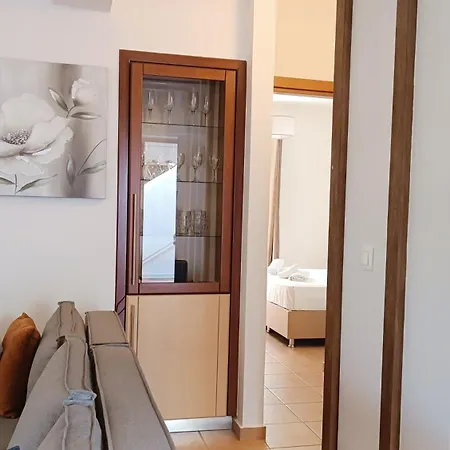 Apartmán Malvazios #8 *